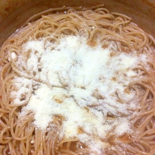 トマトソース太刀魚鍋のスープでスパゲティ